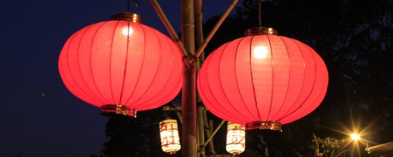 红灯笼绿盖头是哪个朝代的（古代挑起红盖头的是什么）