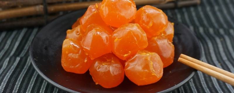 咸蛋黄为什么要用油泡（咸蛋黄为什么要用油泡吗）