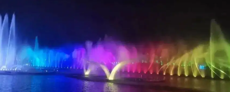 千乘湖几点放喷泉 千灯湖喷泉时间