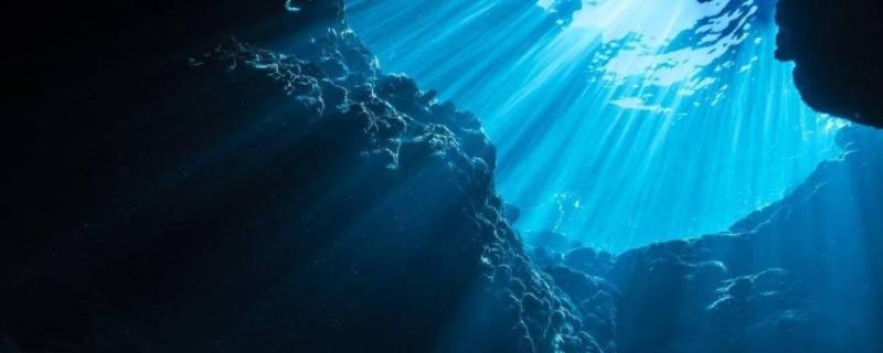 世界上最深的海沟是（世界上最深的海沟是怎样形成的）
