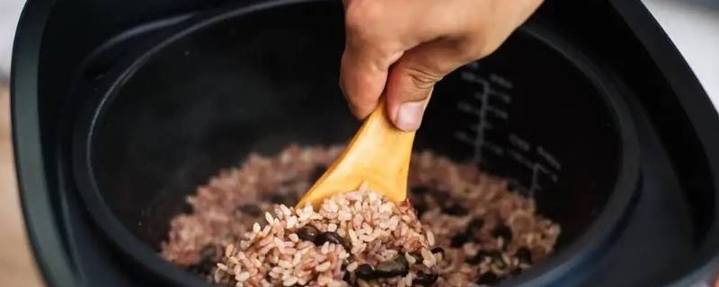 杂粮米饭的热量（杂粮米饭的热量高吗）