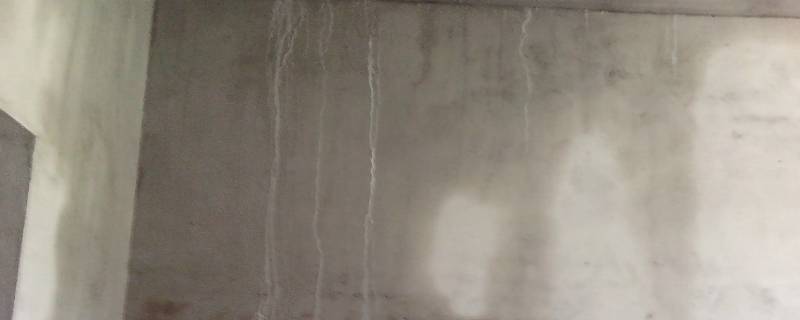 楼上漏水找不到人打什么电话（楼上漏水 找不到人）
